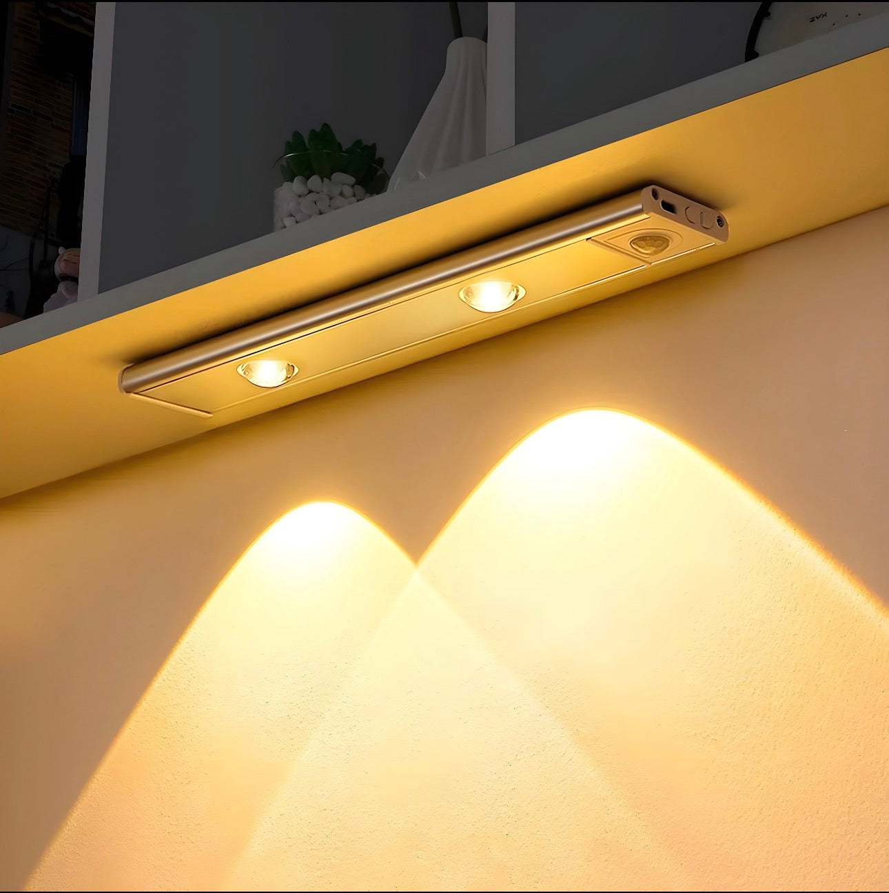 MOTILIGHT Motion Sensor Cabinet Light